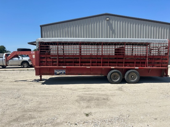 24' Gooseneck Cattle Trailer