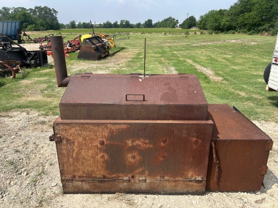 Large BBQ Pit