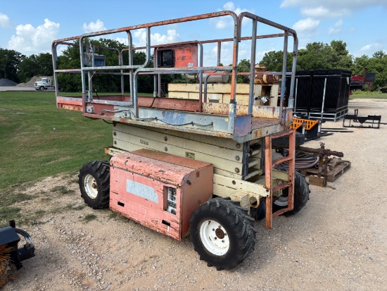JLG Scissor Lift