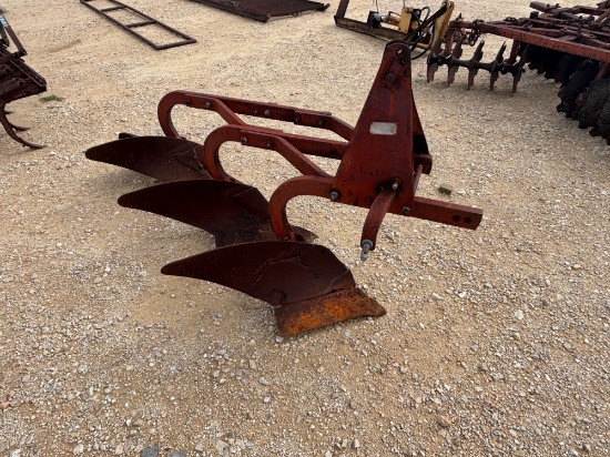DearBorn 3 Bottom Plow