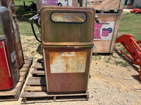 Pallet of 2 Vintage Gas Pumps