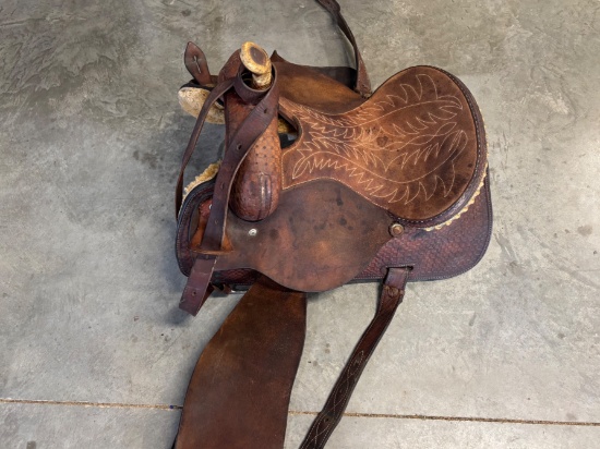 Barrel Saddle 15" Seat