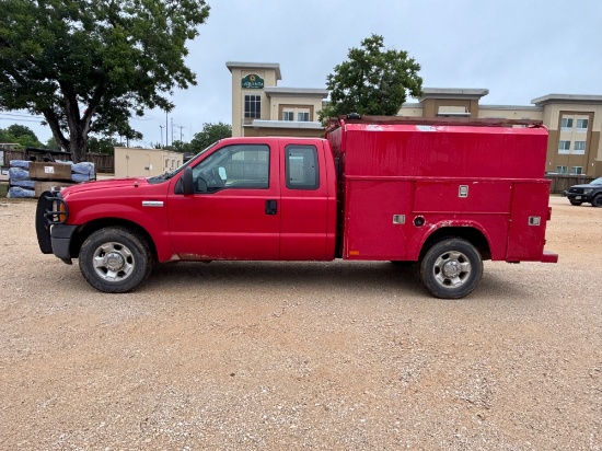 2006 Ford F-350 Pickup Truck