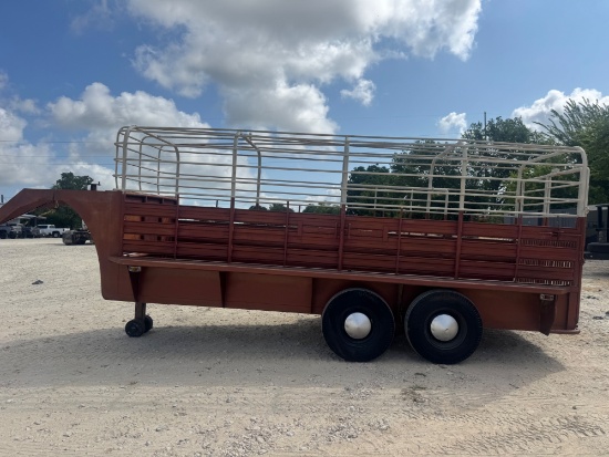 16 ft Cattle Gooseneck Trailer w/ Removable Top
