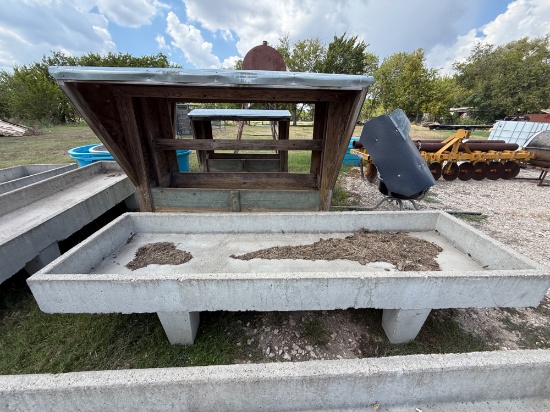 (1) 10' Concrete Cox Feed Trough
