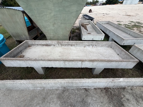 (1) 10' Concrete Cox Feed Trough