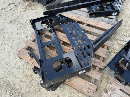 2026 GIYI Skid Steer Forks Attachment