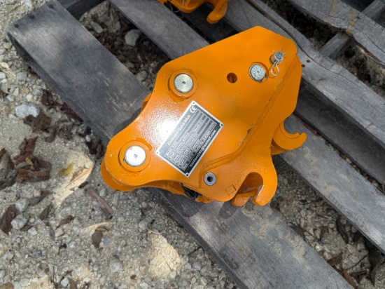 2026 GIYI Excavator Quick Hitch Attachment