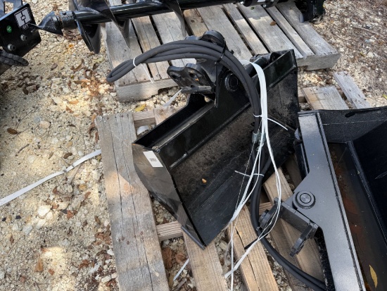 2026 VICSEC 24" Tilting Excavator Bucket Attachment