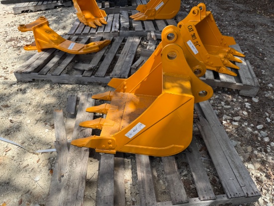 2026 GIYI 24" Excavator Bucket Attachment