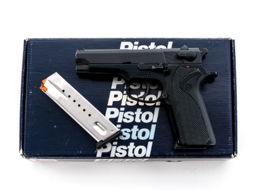 Smith & Wesson Model 915 Semi-Automatic Pistol
