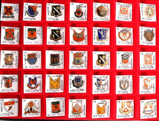 U.S. Army Signal Crest Pins (35)