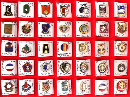 U.S. Army Crest Pins (35)