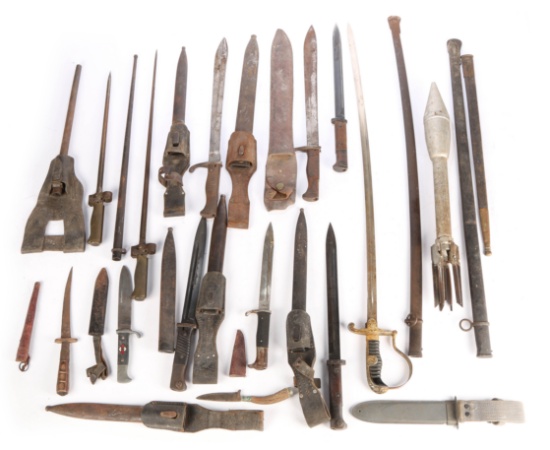 Bayonets, Knives & Swords