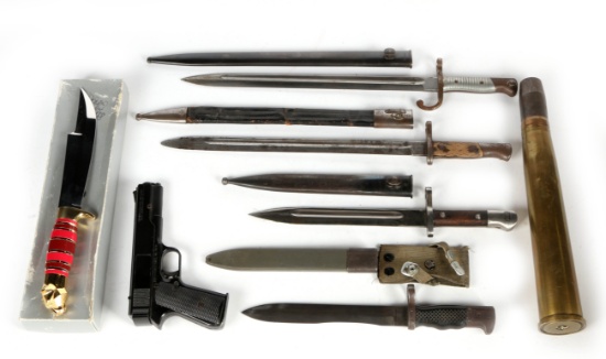 Bayonets & Knives