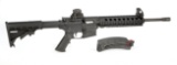 Smith & Wesson M & P 15-22 in .22 Long Rifle