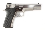 Smith & Wesson Performance Edition Lew Horton in .40 Smith & Wesson