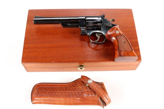 Smith & Wesson 29-2 in .44 Magnum