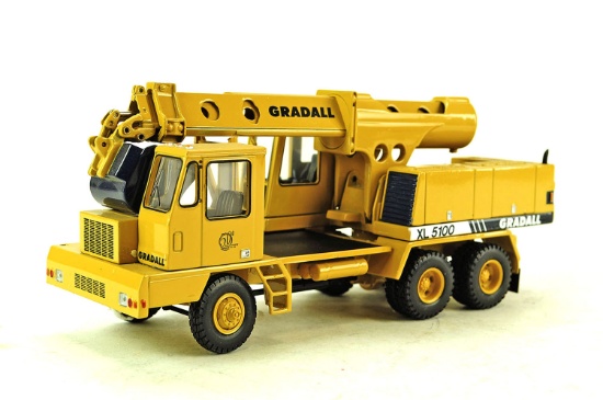 Gradall XL5100 Wheeled Excavator
