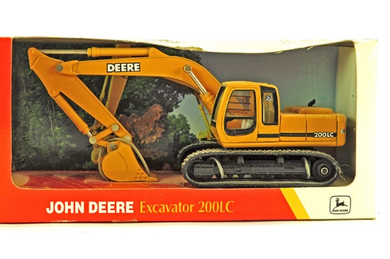 John Deere 200LC Excavator