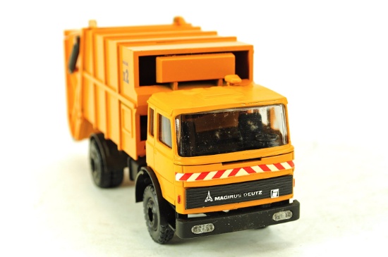 Magirus-Deutz Schorling Garbage Truck