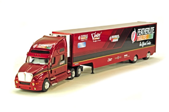 Kenworth T2000 Tractor w/Featherlite Trailer