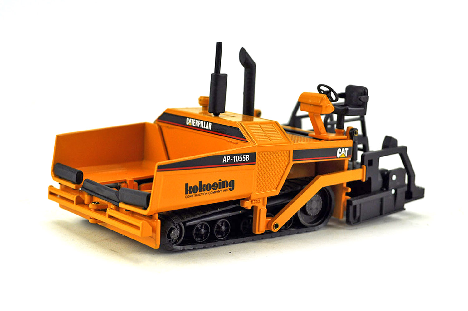 Caterpillar AP-1055B Asphalt Paver - Kokosing | Proxibid, image size:1500x996