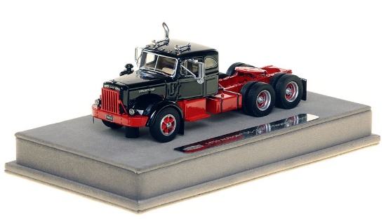 Autocar DC-100T1954 Tandem Tractor w/Sleeper - Black/Red