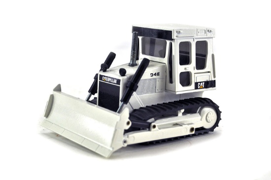 Caterpillar D4E Bulldozer - White