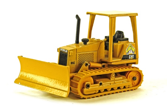 Caterpillar D5C Bulldozer - MAGINE