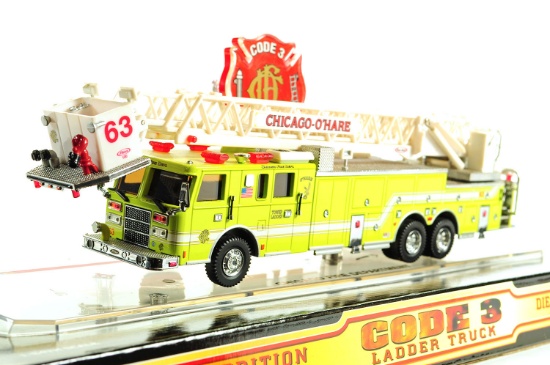 Pierce Ladder Truck - Chicago Fire Dept