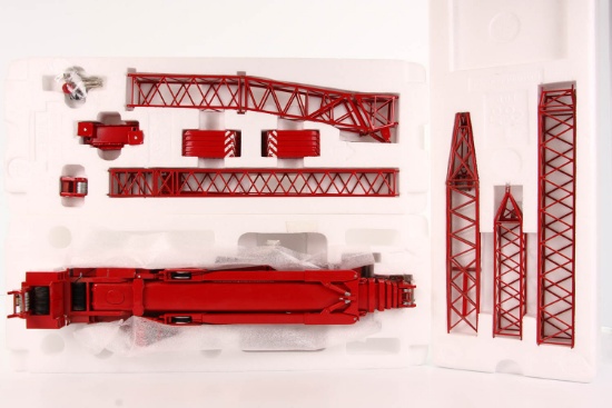 Grove GMK 7550 Mobile Crane - Red