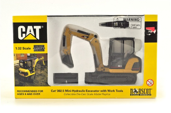 Caterpillar 302.5 Mini-Hydraulic Excavator - 1:32