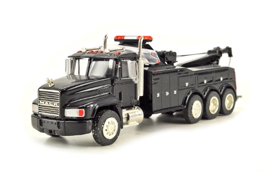 Mack CH Model Heavy Wrecker - 1:48