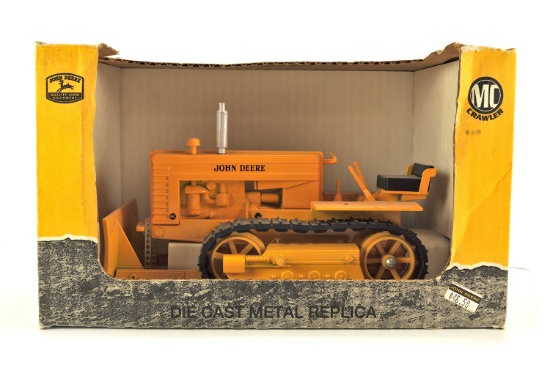 John Deere MC Crawler w/ Blade - 1:16