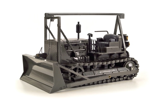 Caterpillar D7 Crawler w/ Blade - Military Green - 1:25