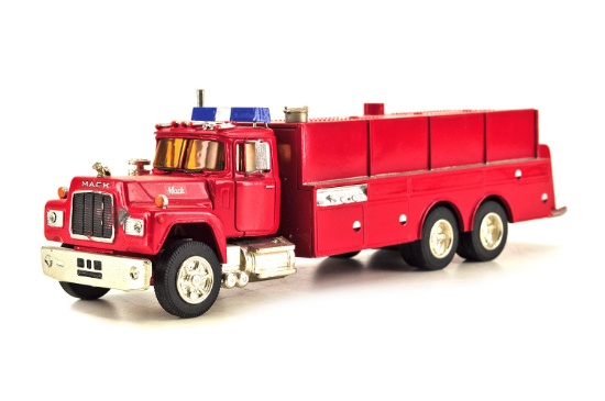 Mack Fire Pumper - 1:48