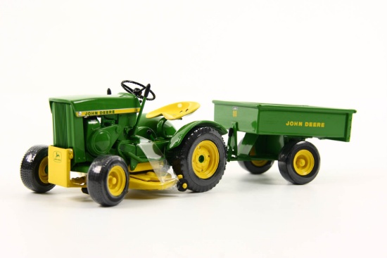 John Deere 110 Lawn and Garden Tractor - 1:16