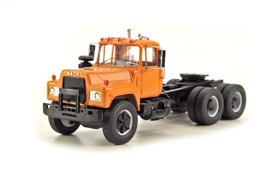 Mack R Tractor - Resin Cast