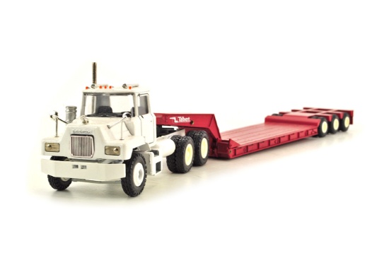 Mack R Tractor w/Lowboy