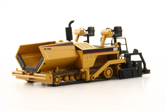 Caterpillar AP1050 Paver