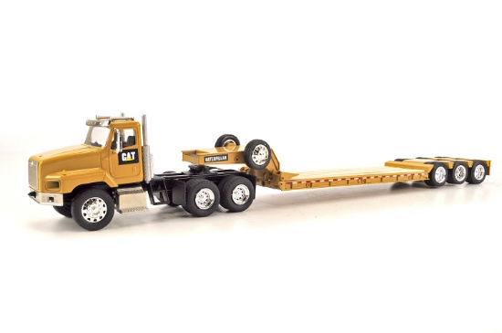 International 5600i Tractor w/ Lowboy