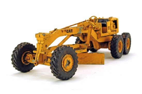 Caterpillar No 12 Grader - 1:16