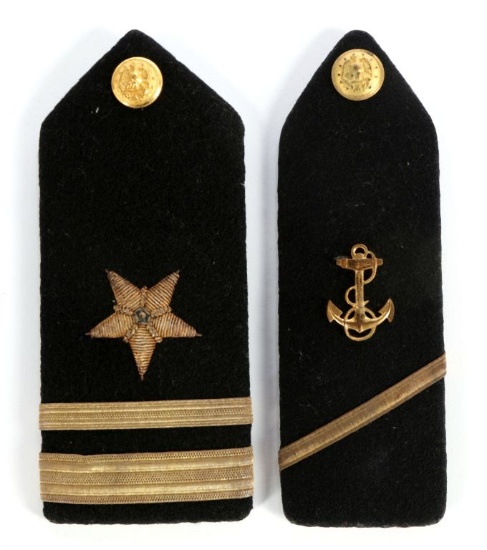 Two WWII U.S. Navy Dress Epaulets for a Lieutenant.