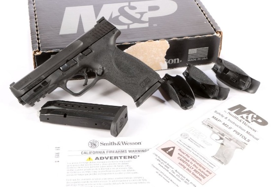 Smith & Wesson M & P 9 M2.0 in 9 MM