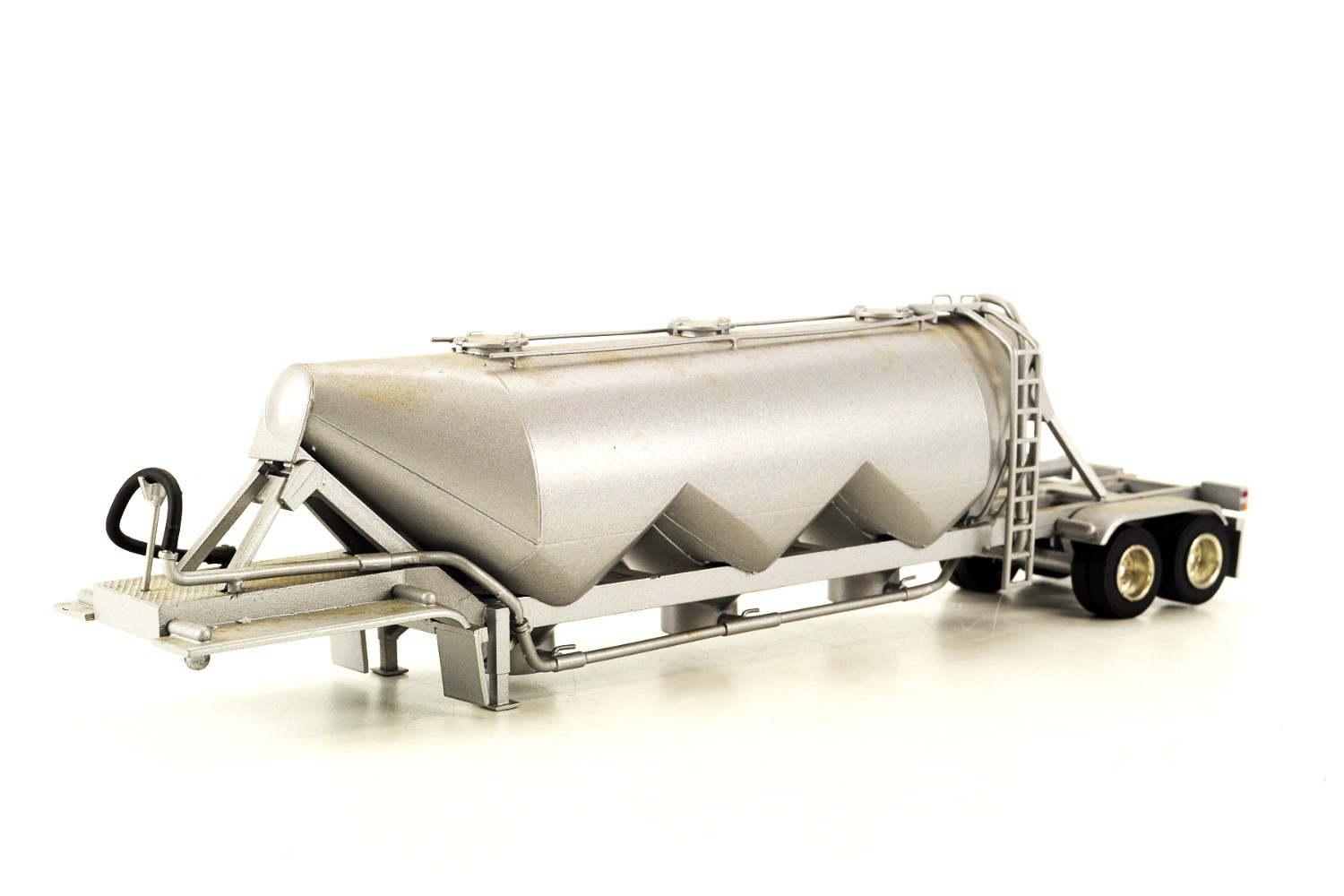Dry Cement Trailer - 1:48