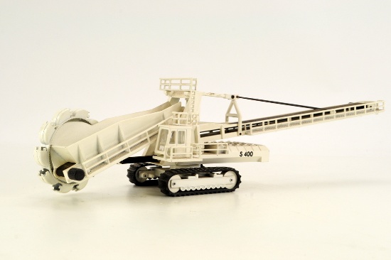 Krupp S400 Tracked Bucket Excavator - White - 1:100