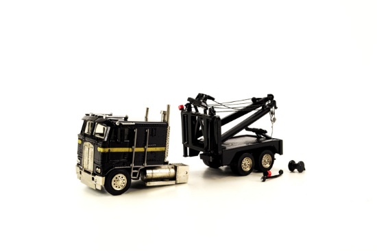 Kenworth K100 COE Tandem Wrecker w/Sleeper - Black - 1:48