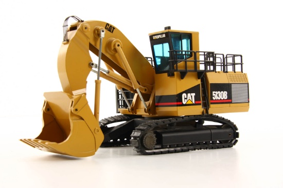 Caterpillar 5130B Shovel