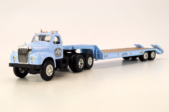 Mack 1960 Model B-61 Truck - Steve Corell - 1:34